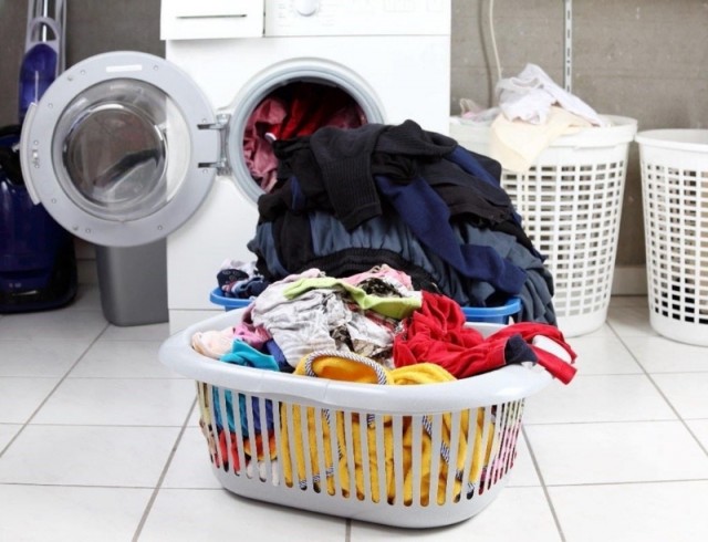 Detta kommer att gå sönder tvättmaskinen: vad som är förbjudet att lägga till under tvätt