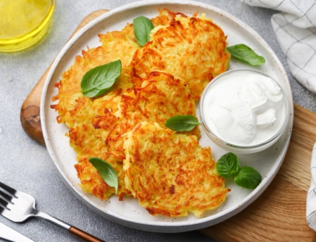 För perfekta gyllene potatispannkakor: tre enkla ingredienser som förhindrar att potatisen mörknar