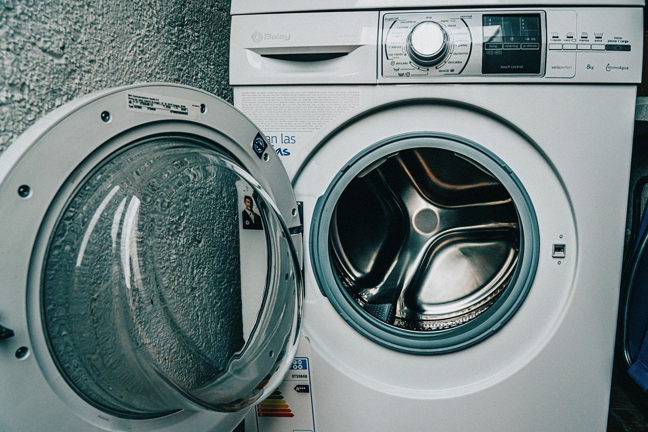 Vad din tvättmaskin vill berätta för dig: En lista med felkoder för olika modeller som kommer att göra livet enklare för varje ägare!